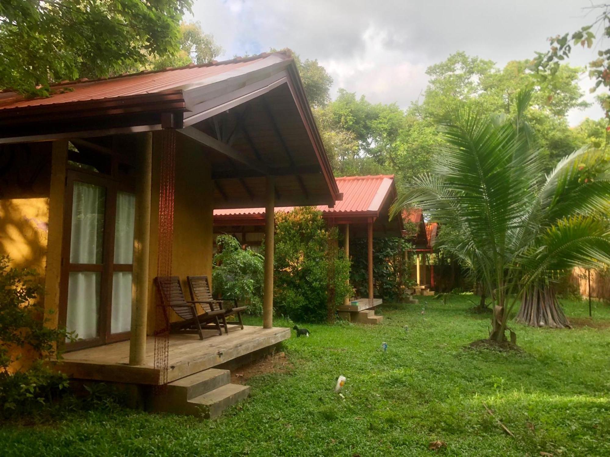 Sat Nam Village Eco-Hotel Sigiriya Buitenkant foto