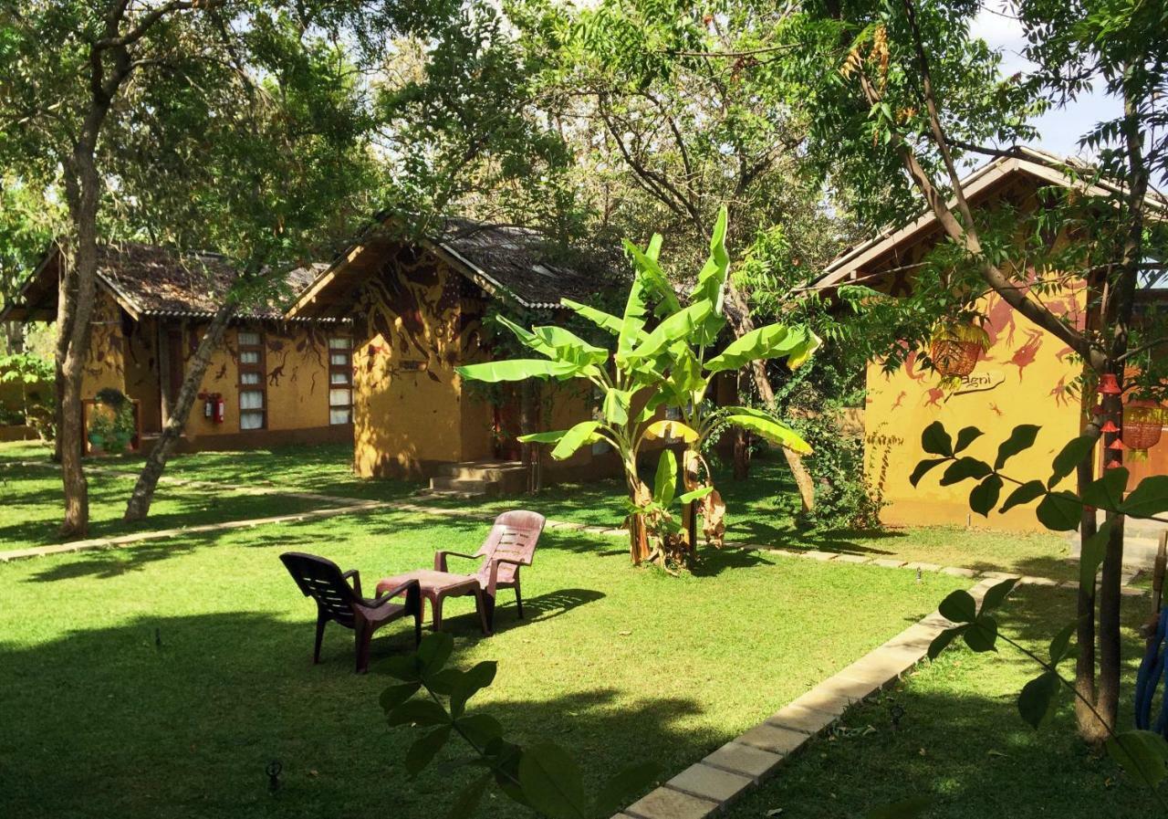 Sat Nam Village Eco-Hotel Sigiriya Buitenkant foto